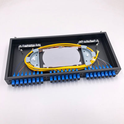 1U رف جبل Patch لوحة Fiber Optic 19 &quot;24 جوهر SC LC مع صواني لصق