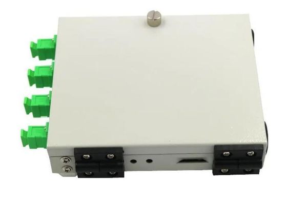 FTB Series Wall Mount Fiber Optic Terminal صندوق 4 جوهر FTTH مع محولات Apc