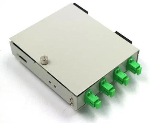 FTB Series Wall Mount Fiber Optic Terminal صندوق 4 جوهر FTTH مع محولات Apc