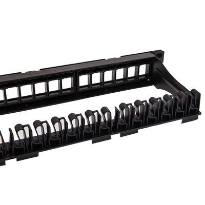لوحة تصحيح الشبكة CAT5 CAT6 UTP فارغة تحميل RJ45 24 منفذ لوحة التصحيح