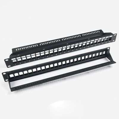 لوحة تصحيح الشبكة الفارغة Unمحمي RJ45 24 ميناء 1U Patch لوحة