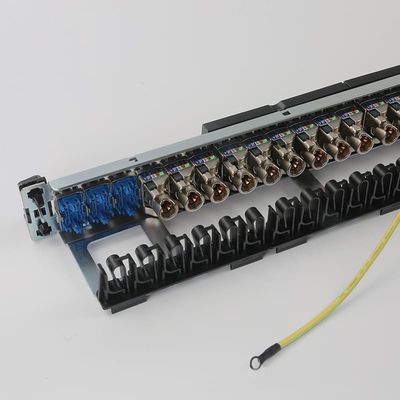 لوحة تصحيح شبكة UTP لوحة تصحيح منفذ RJ45 1U 24 مدمجة