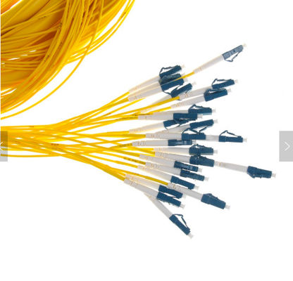 SM 9/125 G652D (OS2) LSZH 12 ألياف LC/UPC-LC/UPC كابلات الاختراق بالألياف البصرية 1M